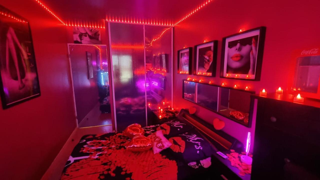 Love Room Sexy Love Cosy Lib Proche Centre Gare A Pied Ольне-су-Буа Экстерьер фото
